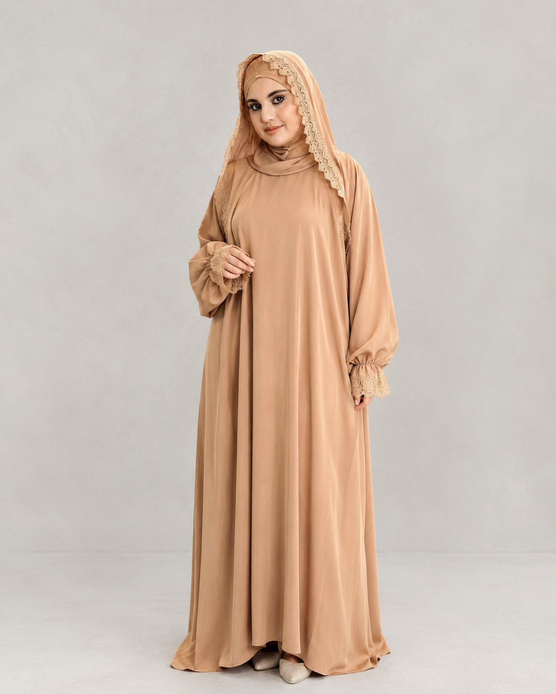 عباية واسعة مع فولار