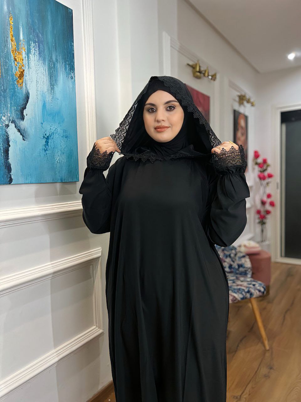 عباية واسعة مع فولار