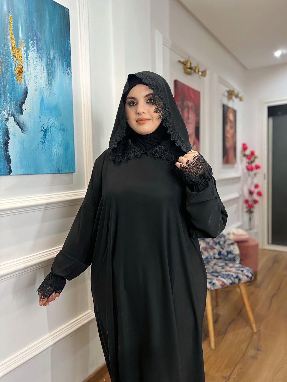 عباية واسعة مع فولار