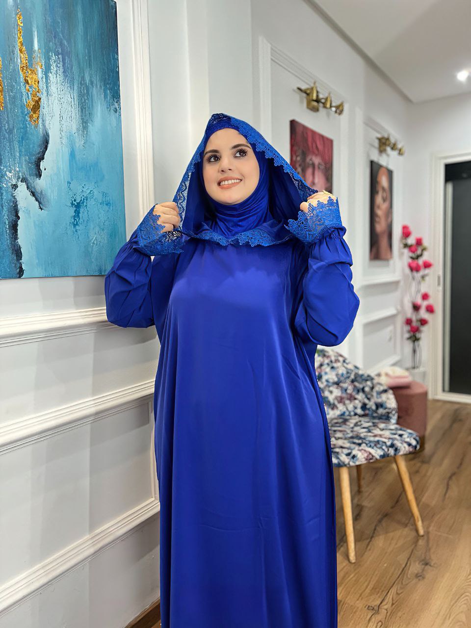 عباية واسعة مع فولار