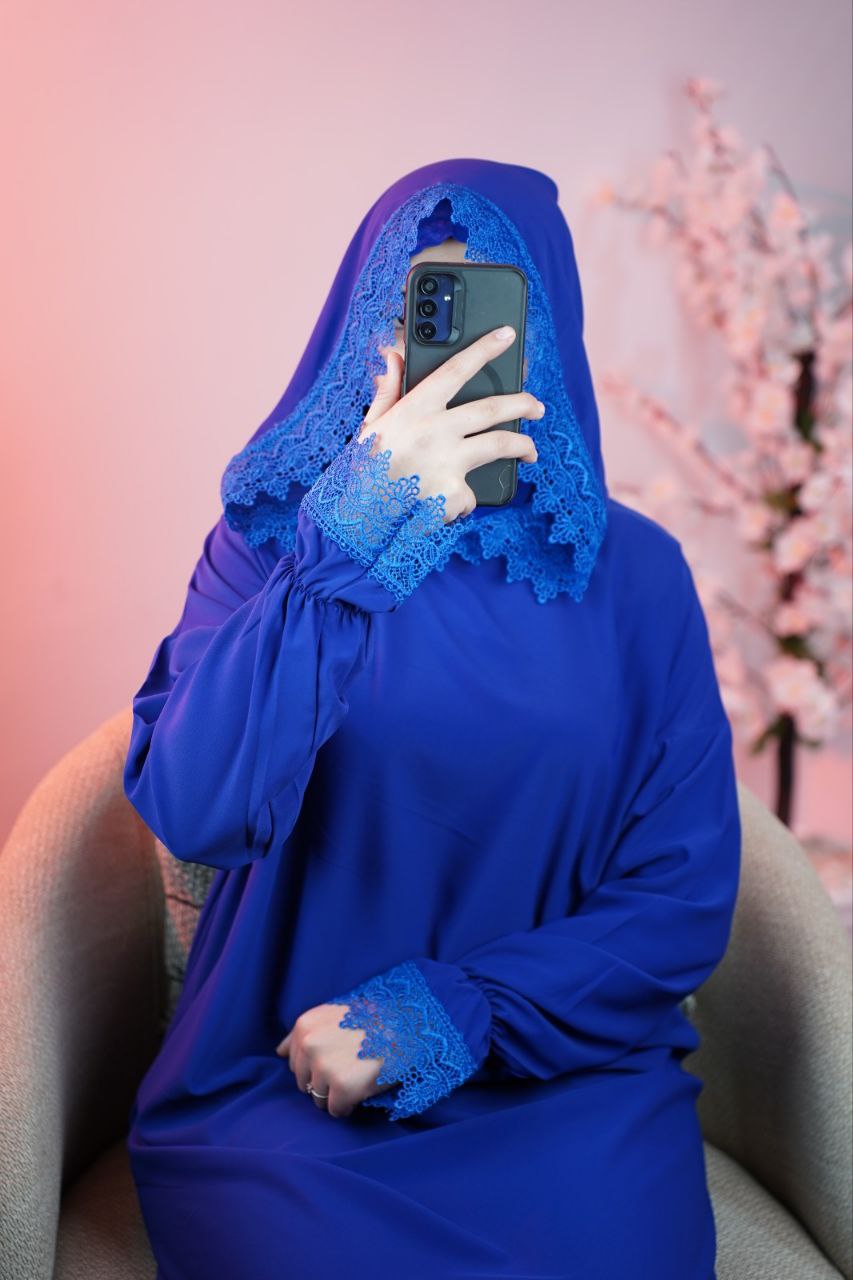 عباية واسعة مع فولار