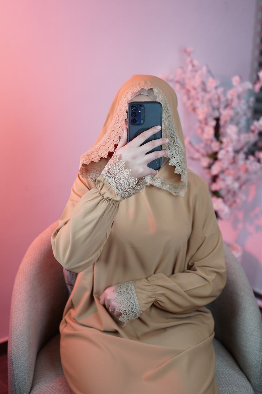 عباية واسعة مع فولار